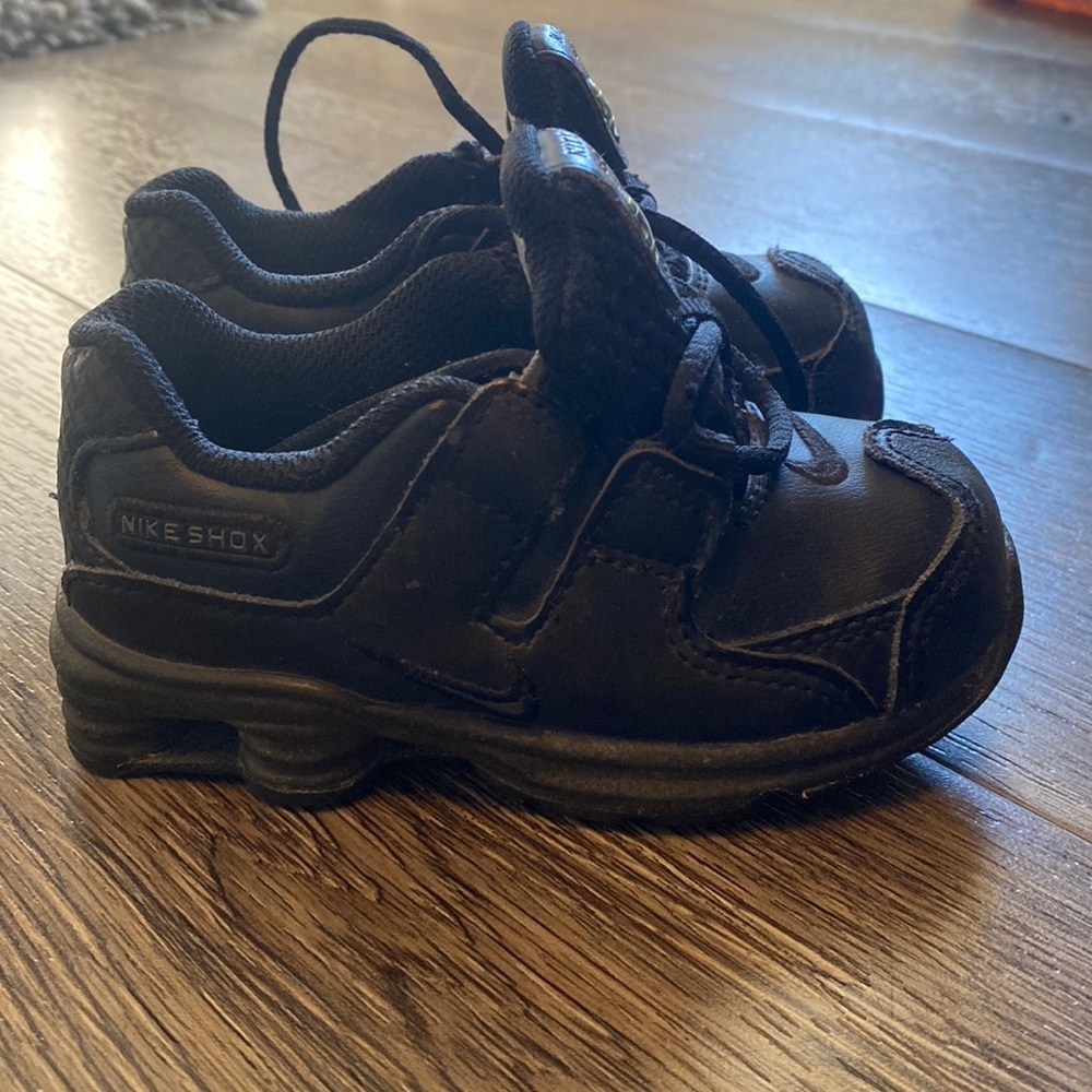 Vintage 2000 Baby Nike Shocks